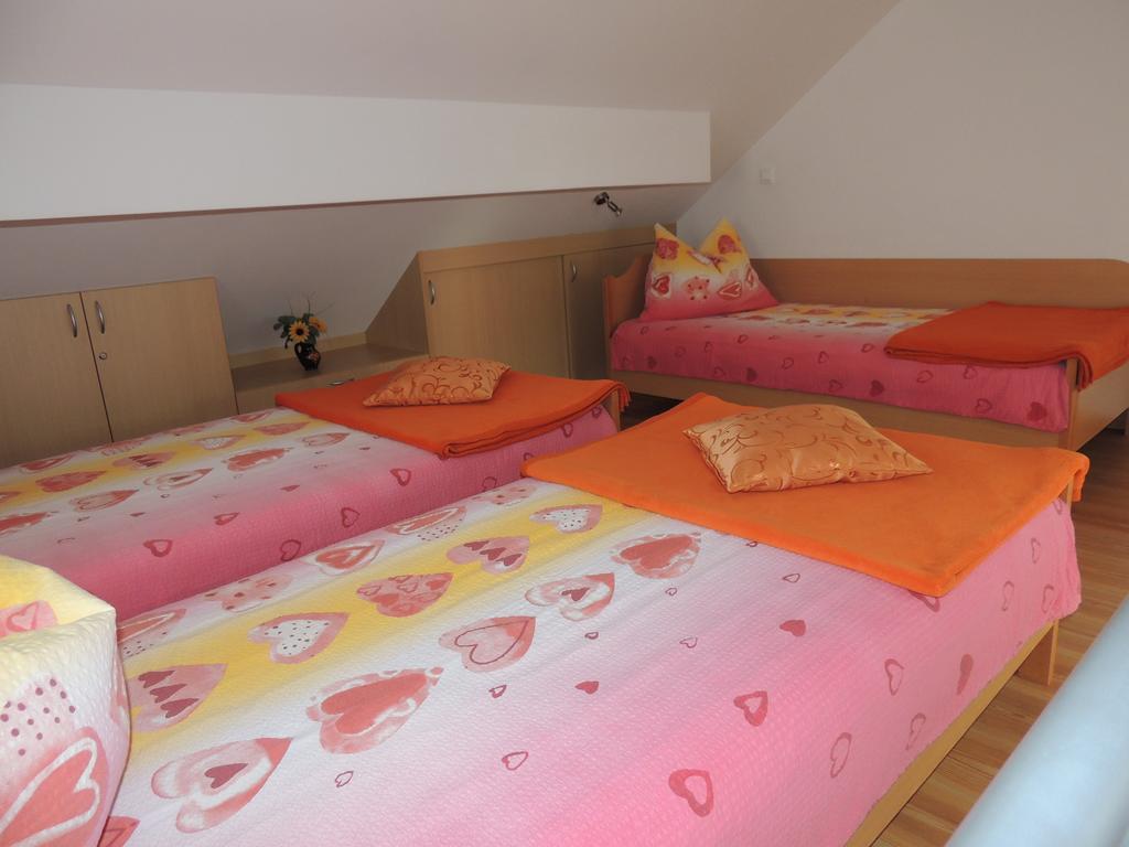 Apartments And Rooms Tavcar Блед Стая снимка