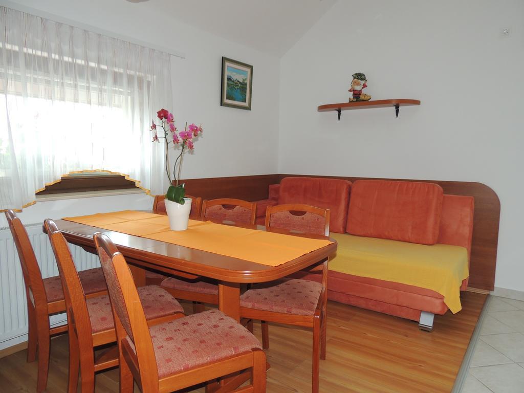 Apartments And Rooms Tavcar Блед Стая снимка