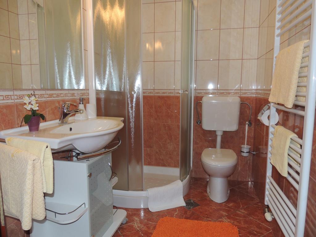Apartments And Rooms Tavcar Блед Стая снимка